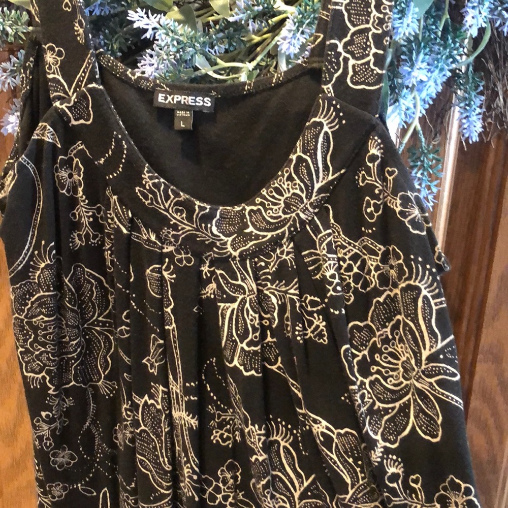 Express Tank Top - Picture 3 of 3